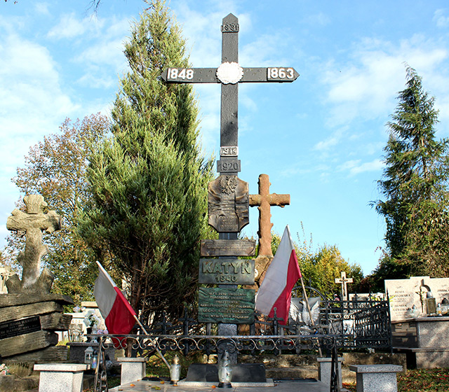 Fotografia Stary cmentarz w Zagórzu - cmentarz na terenie miasta Zagórza.